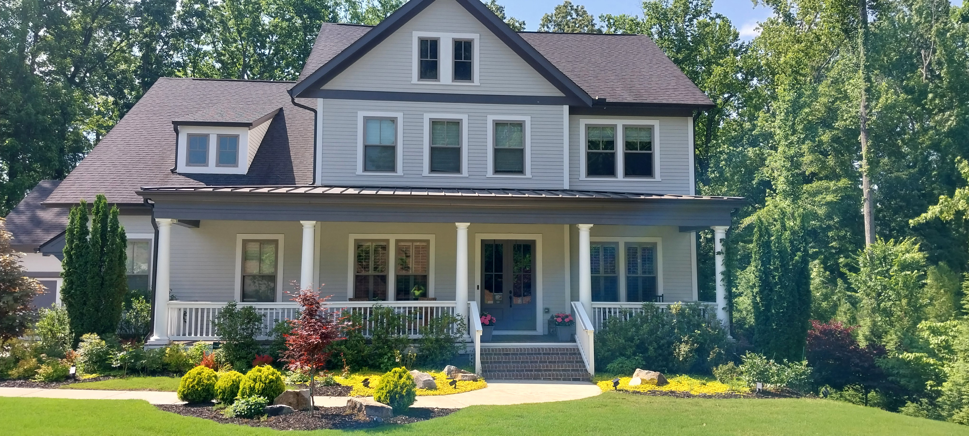 MILTON, GA HOUSE WASH, DRIVEWAY AND WALKWAY PRESSURE WASHING